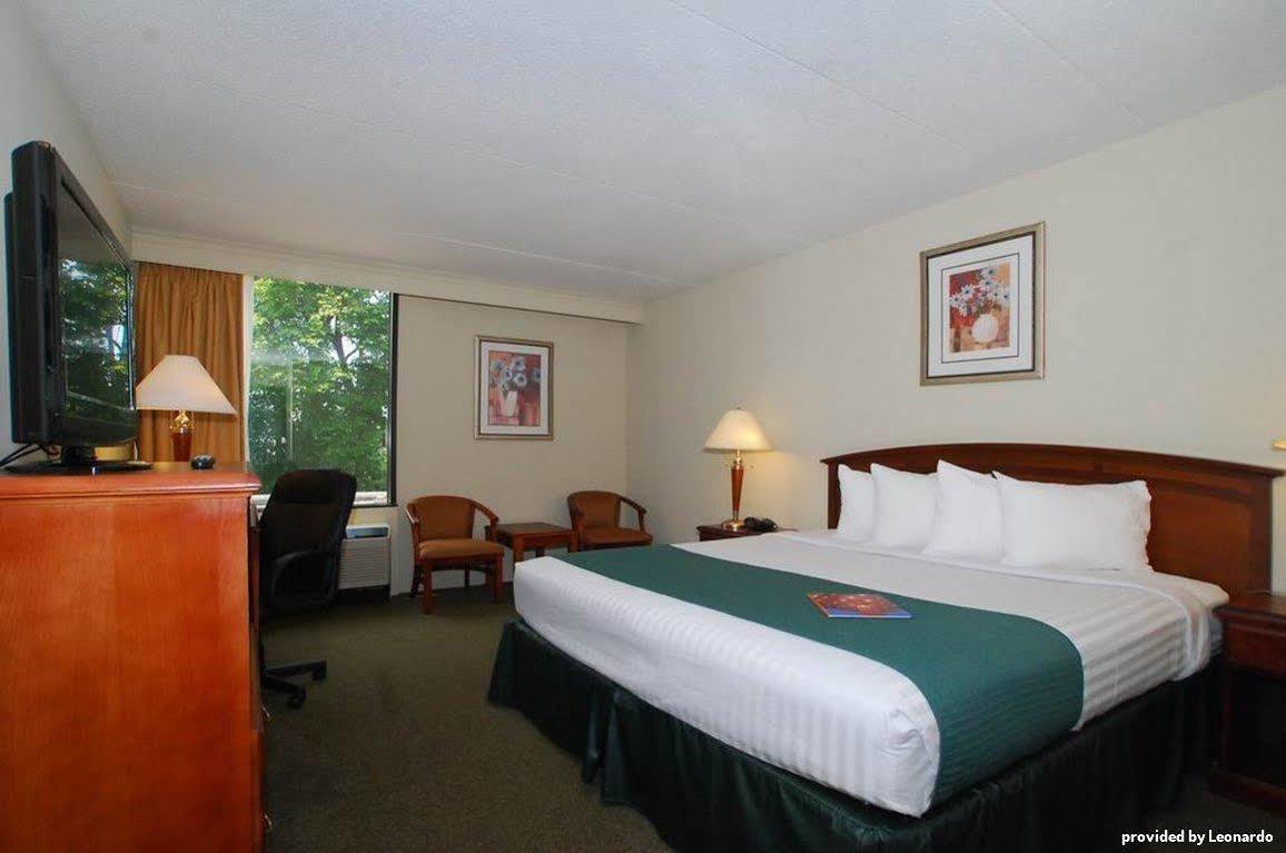 Best Western Plus Lower South End Charlotte Værelse billede